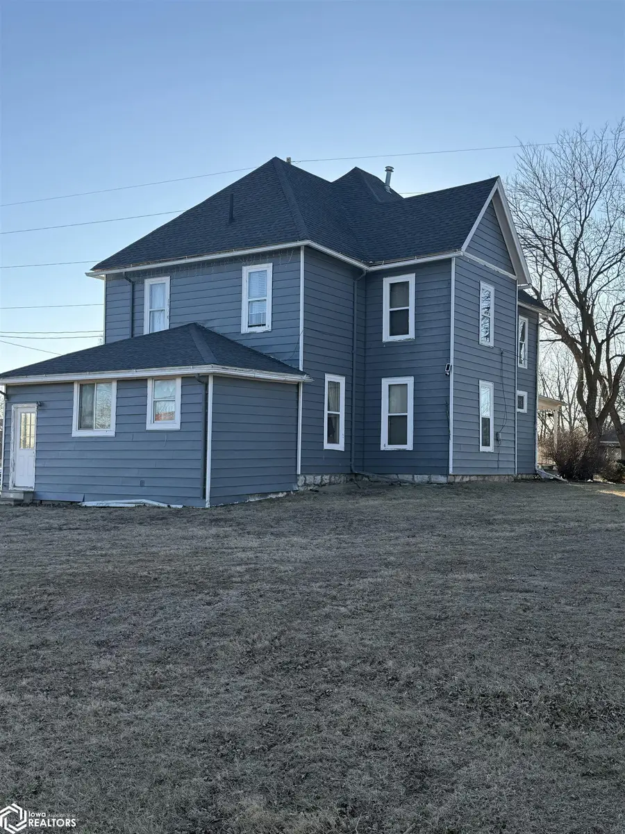 714 4th Street S, Chariton, IA 50049 - #3