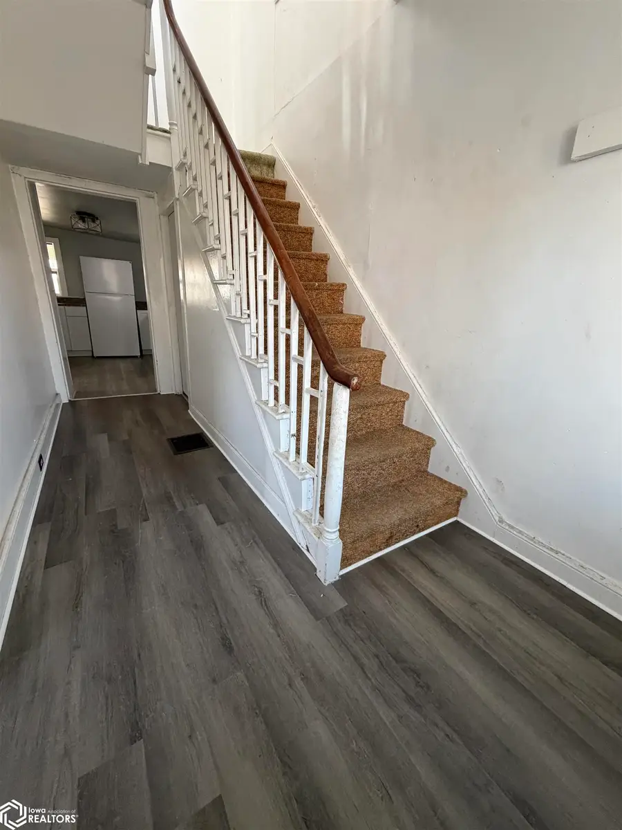 813 N 10th Street, Burlington, IA 52601 - Image #3