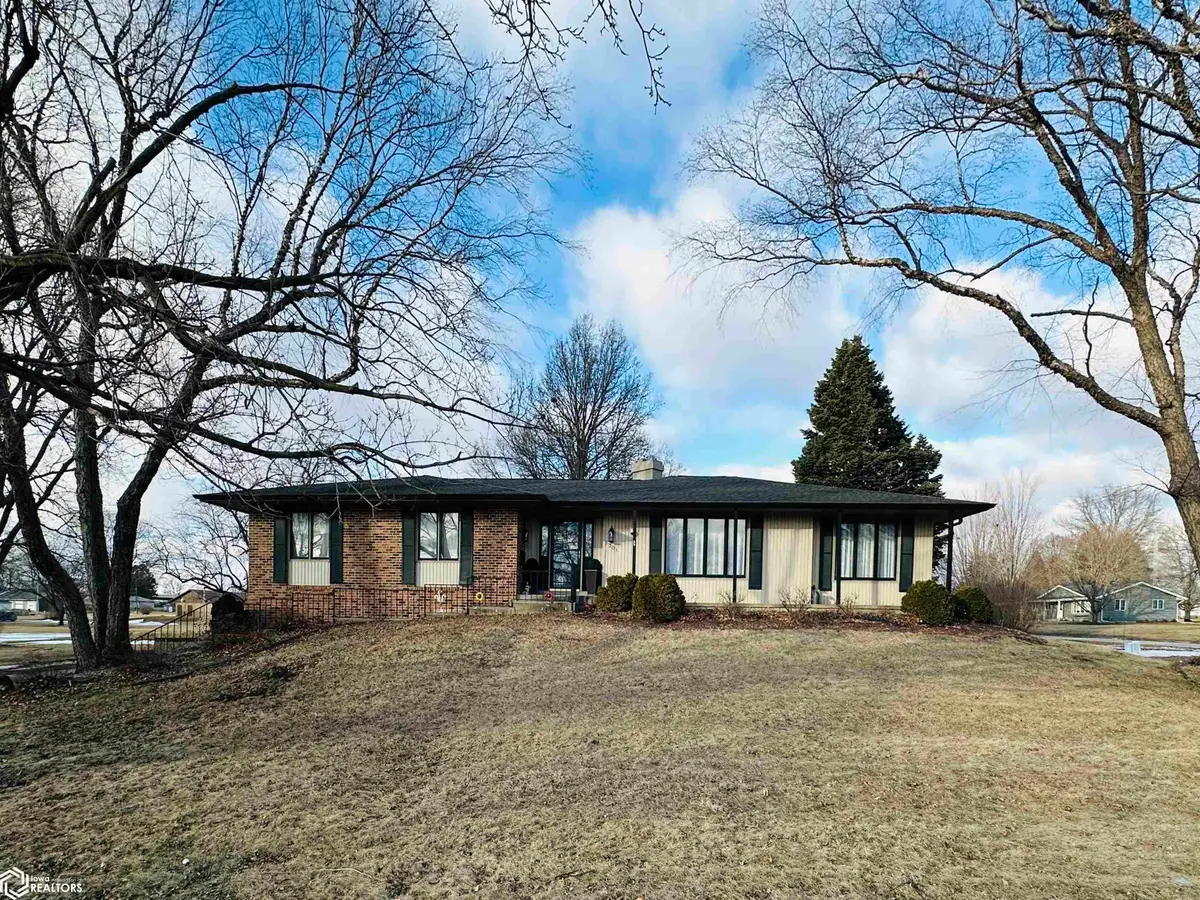 1301 Main St, Ackley, IA 50601 - #1