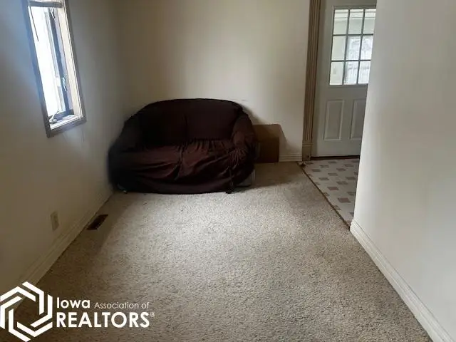 636 1st Street Ne, Britt, IA 50423 - #3