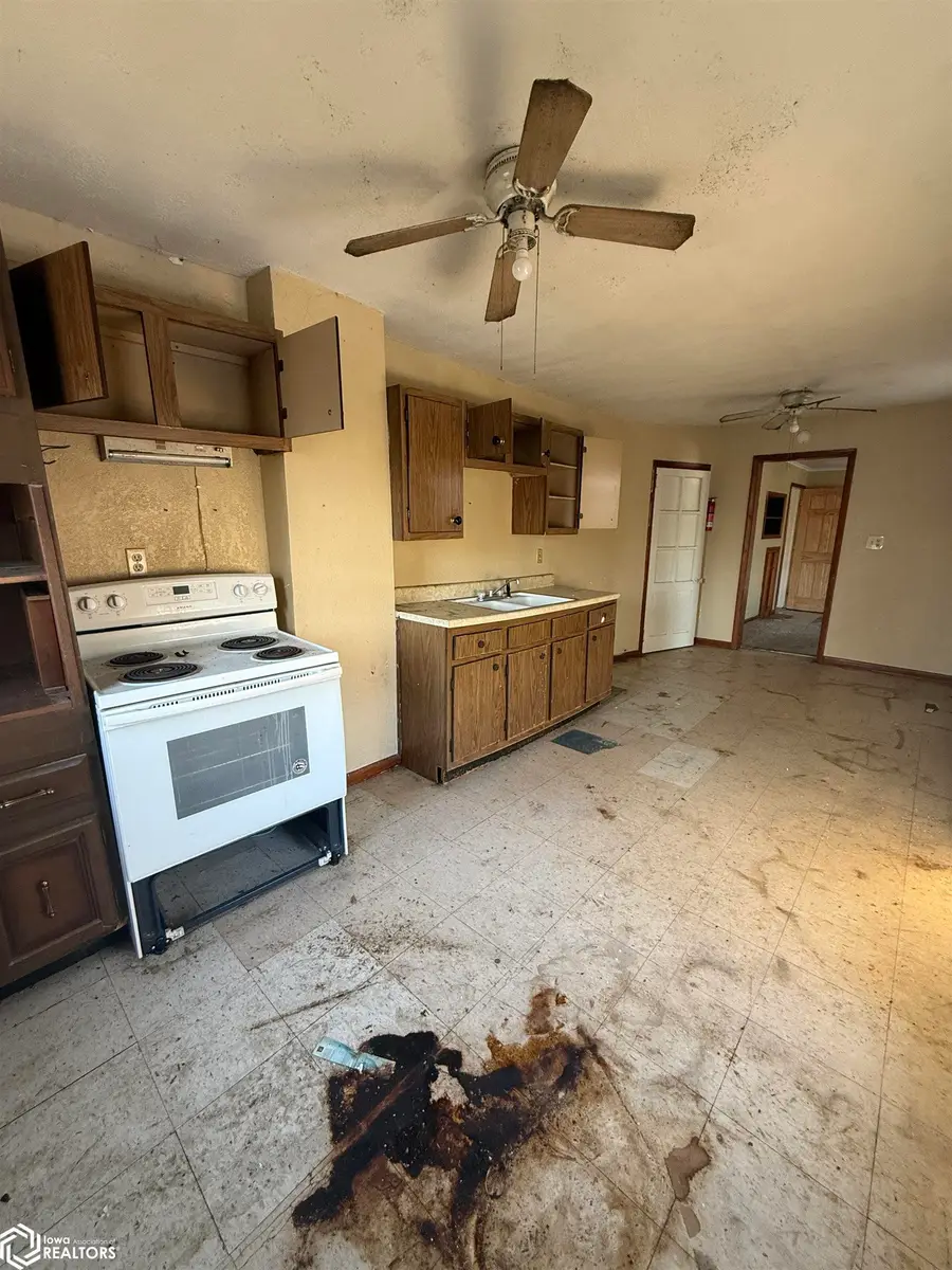 350 Van Buren Street, Warsaw, IL 62379 - #3