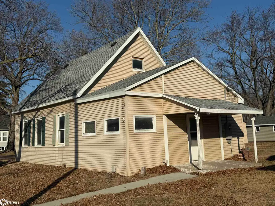 1816 S 8th Street, Burlington, IA 52601 - Image #2