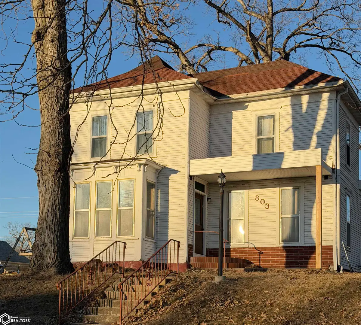 803 W Walnut Street, Eldon, IA 52554 - #1