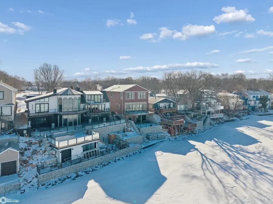 2619 S Lakeview Drive, Clear Lake, IA 50428 - #3