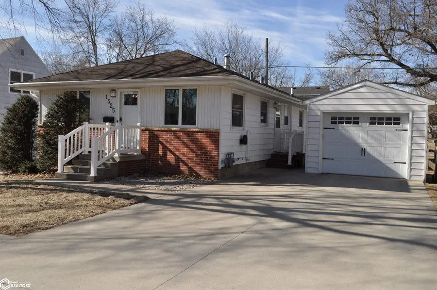 1525 Birch Street, Carroll, IA 51401 - #2