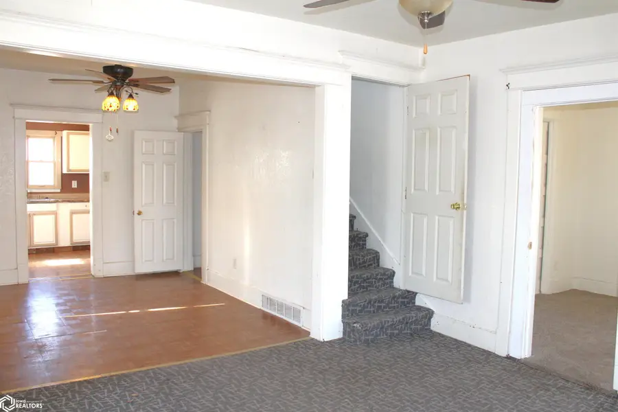 404 S Railroad, Bloomfield, IA 52537 - #2