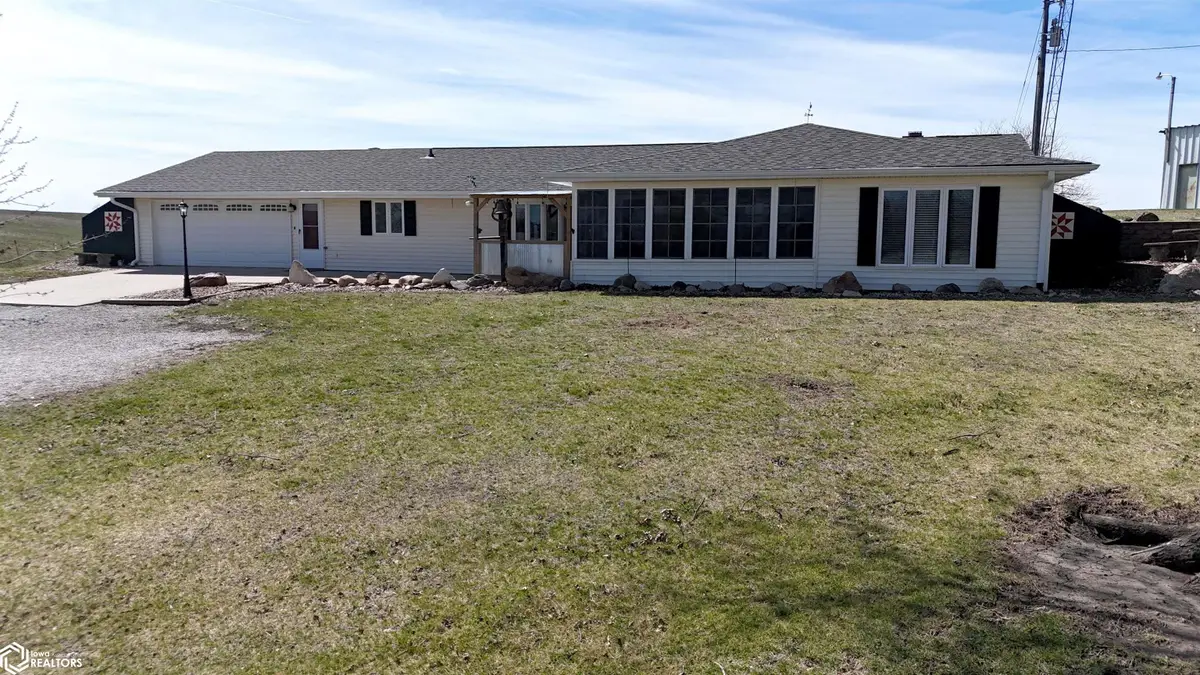 23989 Dewey Road, Centerville, IA 52544 - #1