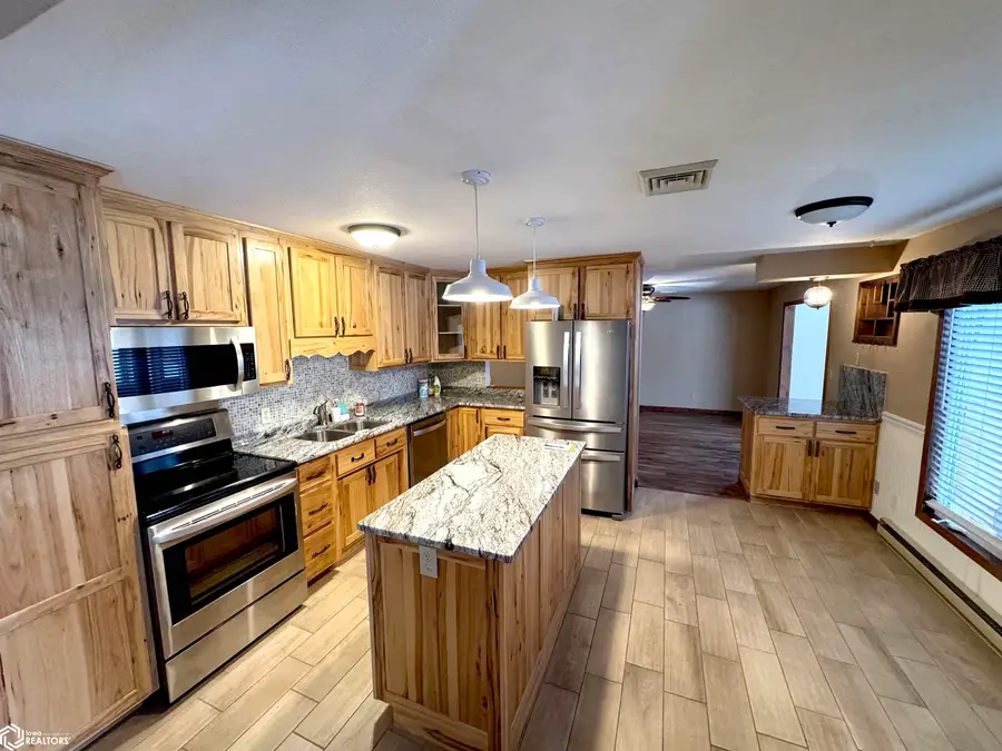 23989 Dewey Road, Centerville, IA 52544 - #2