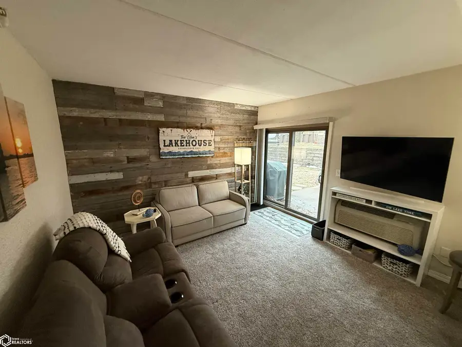 2700 N Shore Drive #102, Clear Lake, IA 50428 - #3