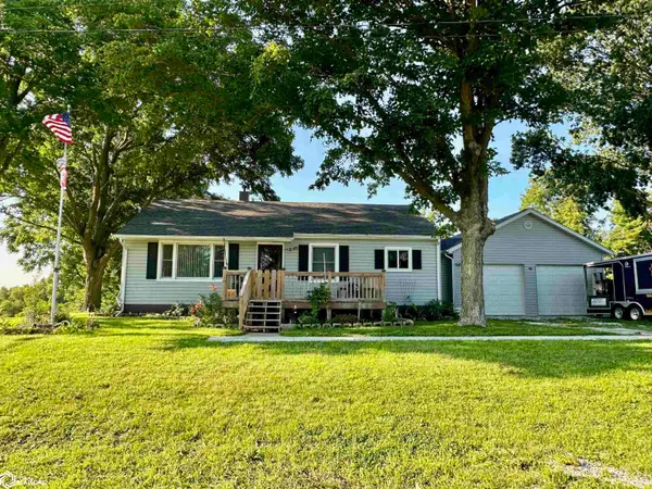 105 E Washington St., Roseville, IL 61473