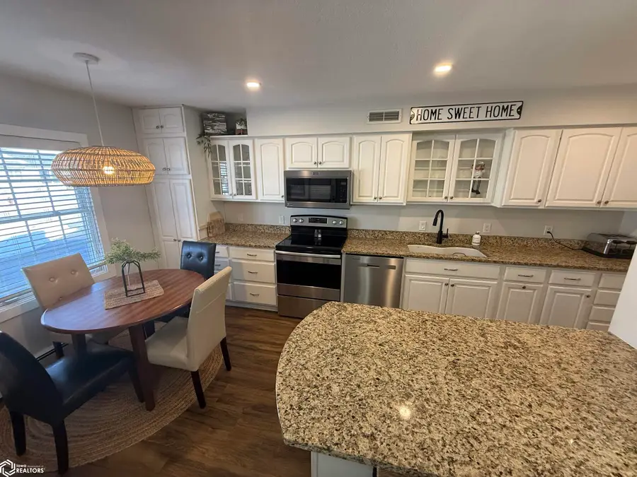 11 Sunset View Drive, Clear Lake, IA 50428 - #2