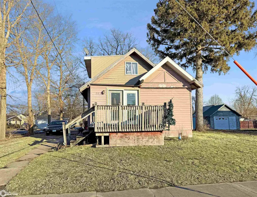 202 Carson Avenue, Iowa Falls, IA 50126 - #2