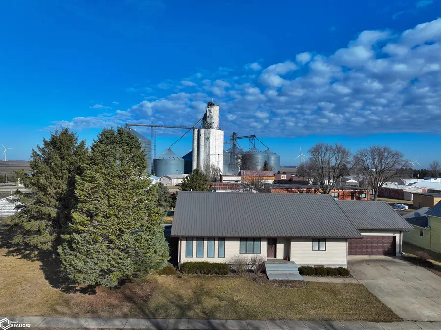 207 Blaine Street, Ledyard, IA 50556 - #2