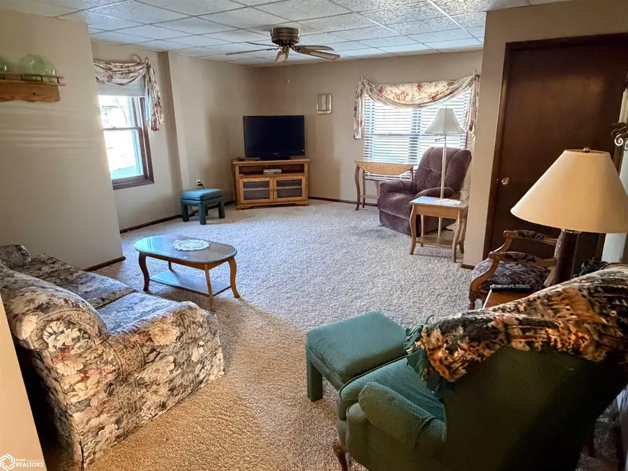 804 S 4th Street, Fairfield, IA 52556 - #3