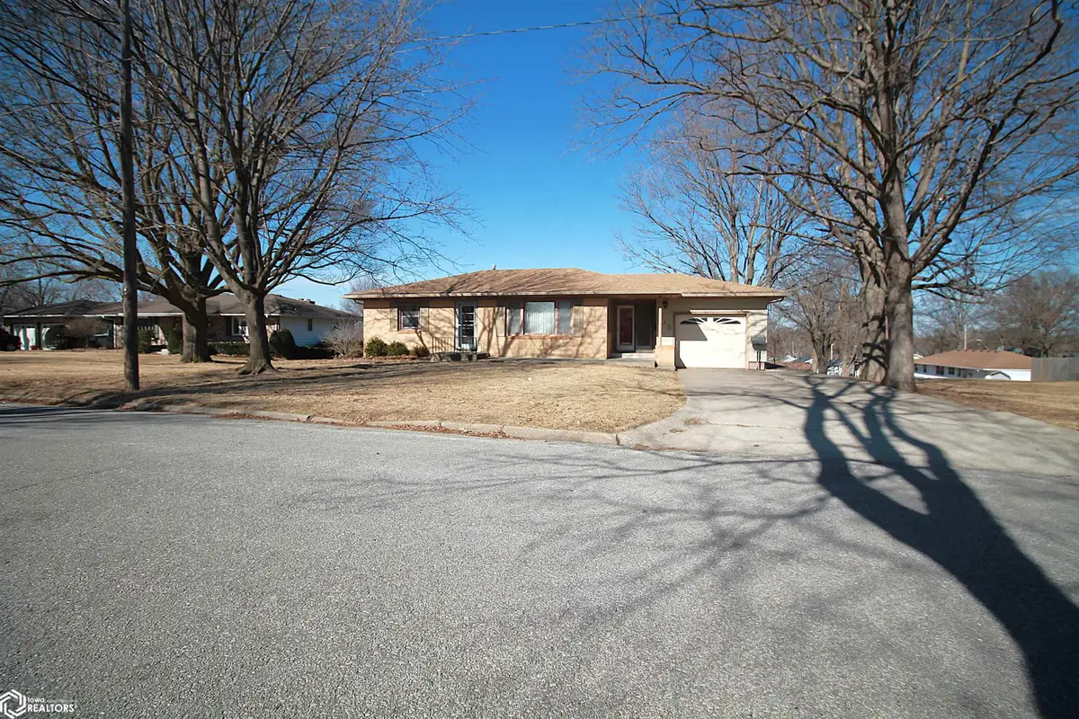 515 W Clark Street, Clarinda, IA 51632 - #1