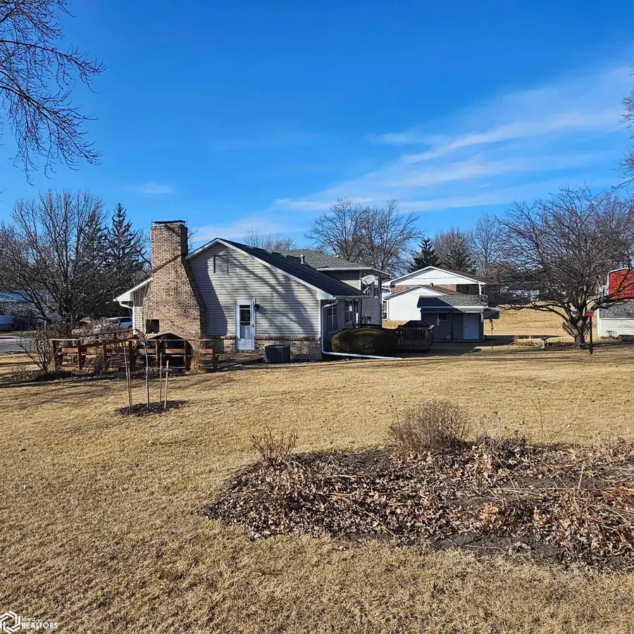 1101 N Walnut Street, Creston, IA 50801 - #2