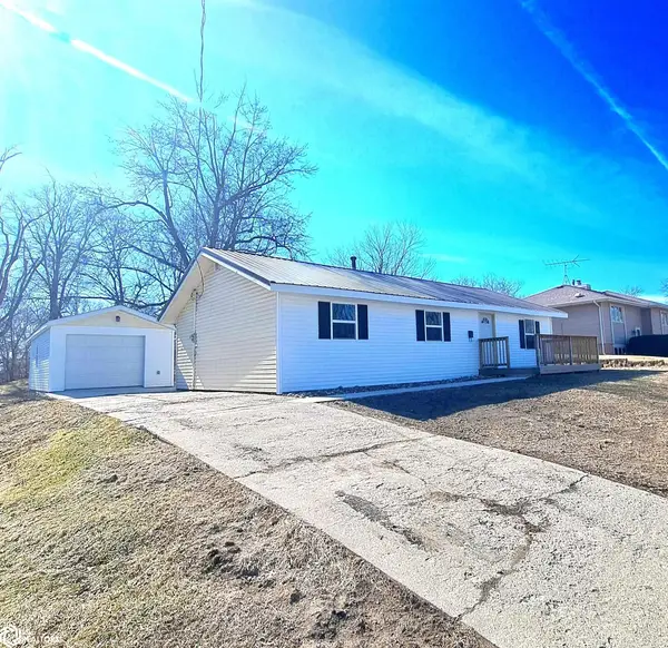 712 B Avenue E, Albia, IA 52531
