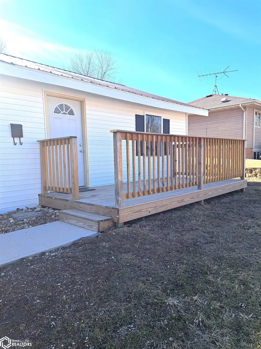 712 B Avenue E, Albia, IA 52531 - #3
