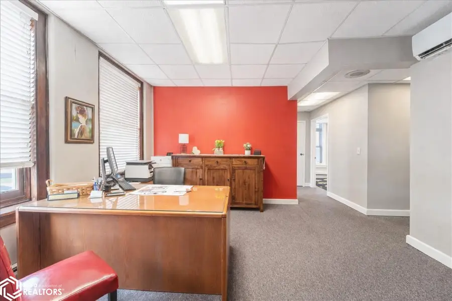 1318 14th Avenue, Eldora, IA 50627 - #2