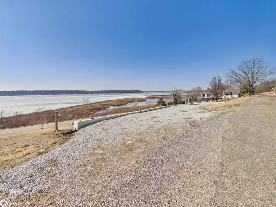 2 Riverview Drive, Nauvoo, IL 62354 - #2