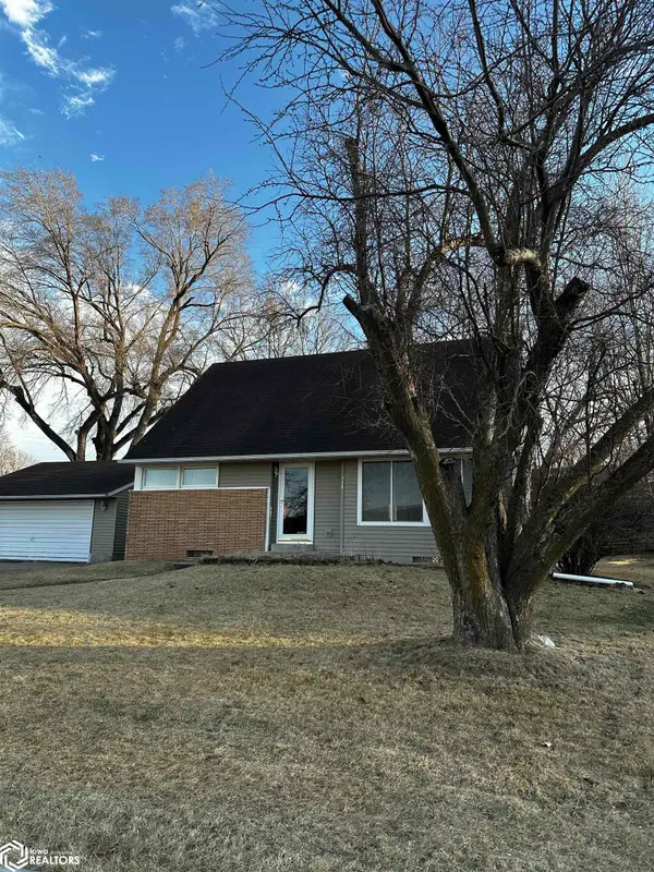 515 W Des Moines Street, Brooklyn, IA 52211