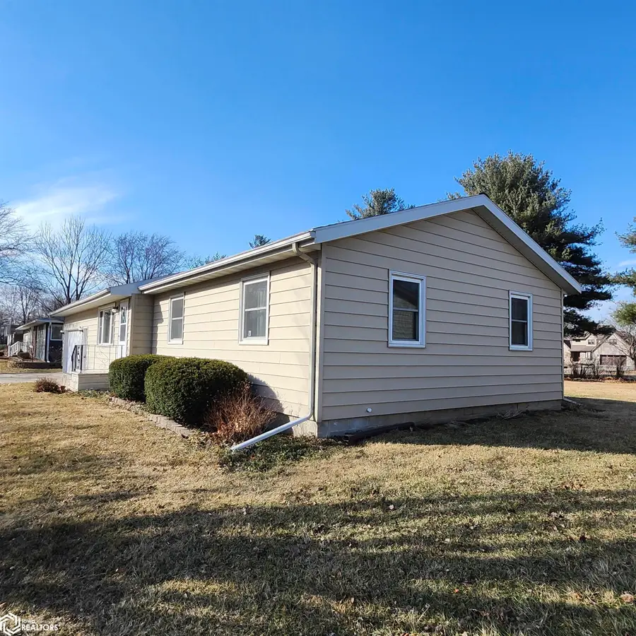 1605 Elmhurst Ave, Humboldt, IA 50548 - #2
