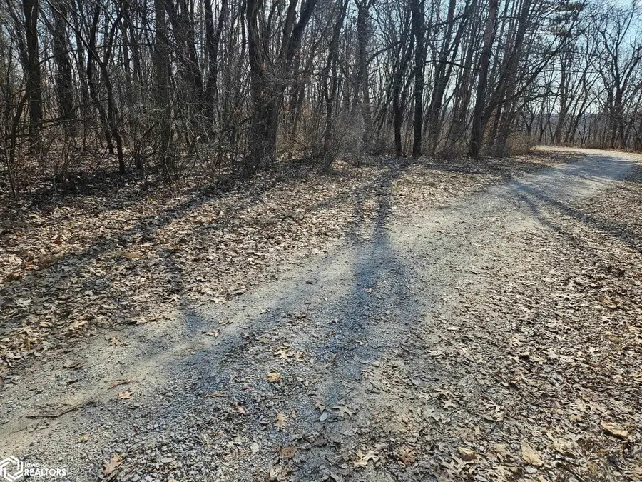 1310 Pine Ridge Ln., Mount Pleasant, IA 52641 - #2