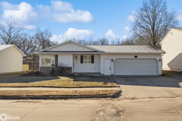 2827 Lesylvia St, Burlington, IA 52601