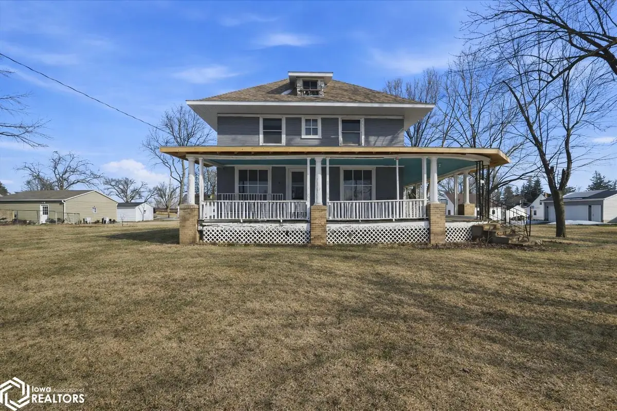 613 Washington Street, Eldora, IA 50627 - #1