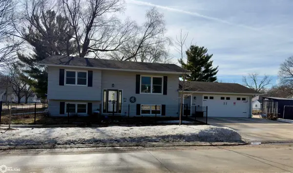 811 9th St Nw, Mason City, IA 50401