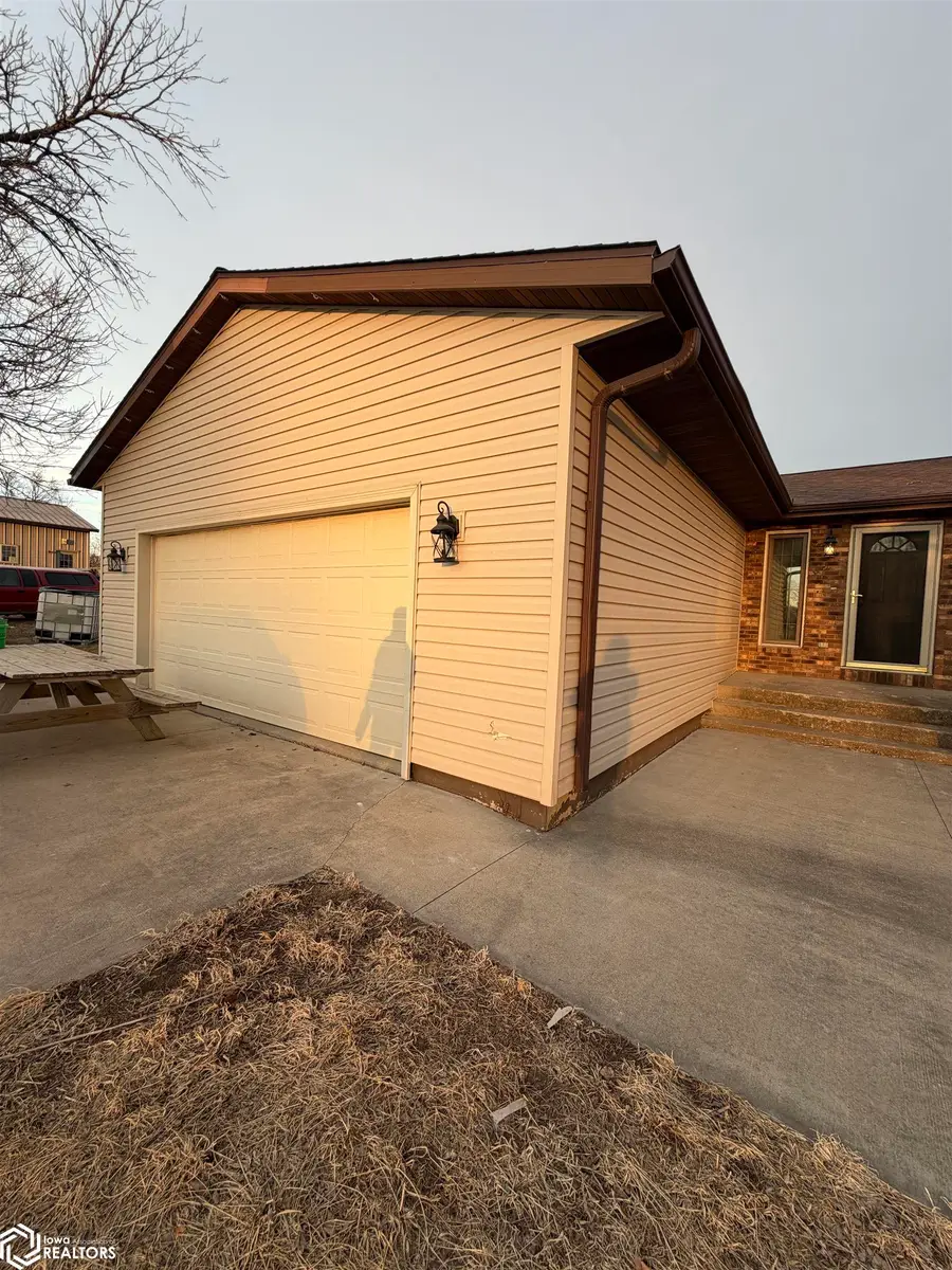 17955 87th Street, Ottumwa, IA 52501 - #3
