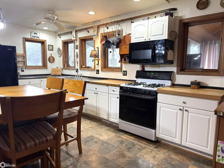 605 S 10th St, Northwood, IA 50459 - #3