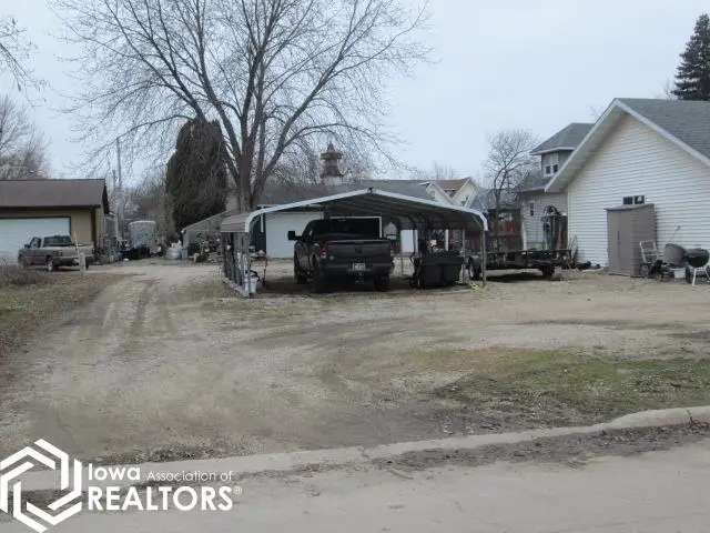 716 1st Street Se, Belmond, IA 50421 - #3