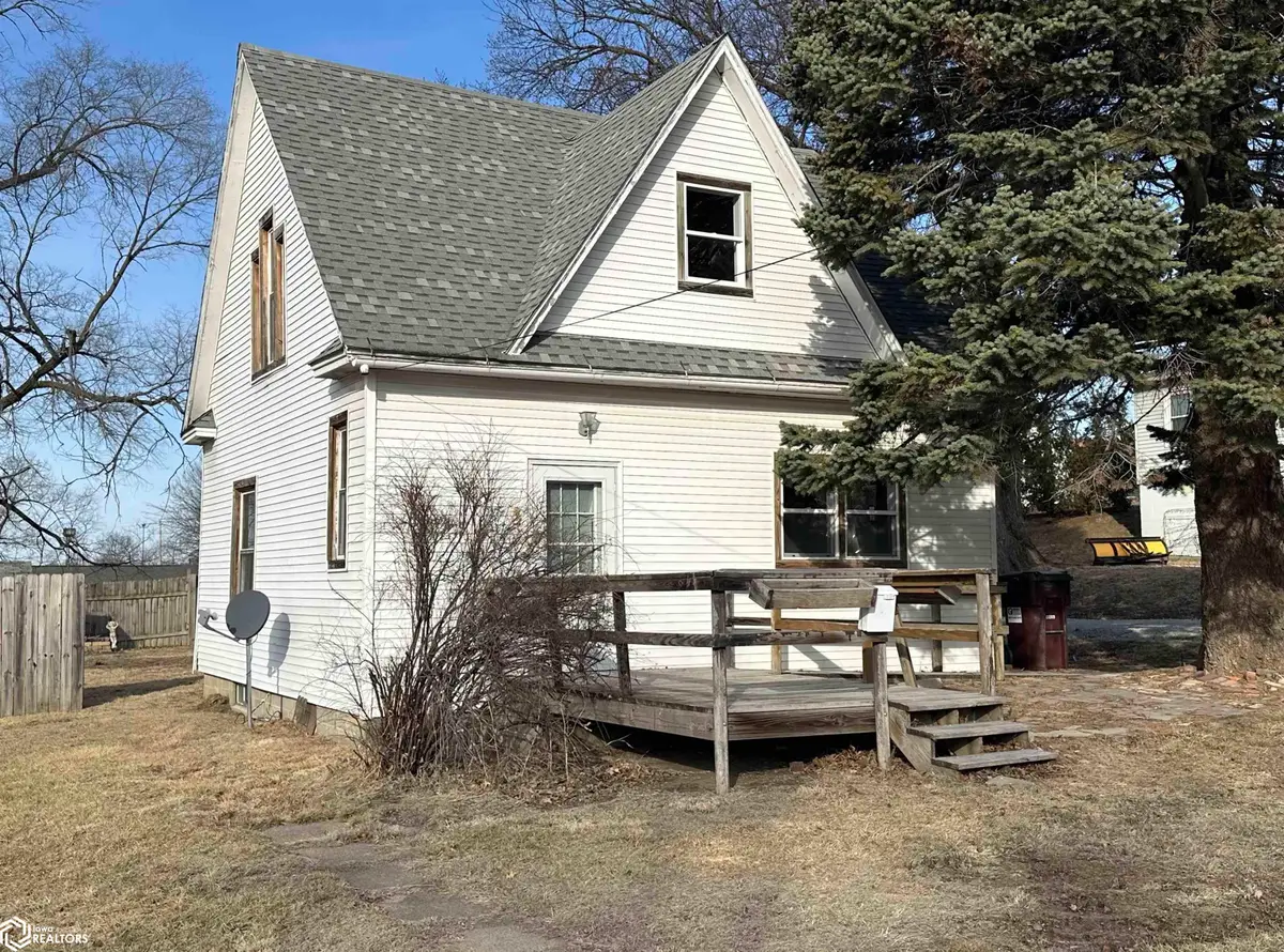 1701 Court Avenue, Chariton, IA 50049 - #1