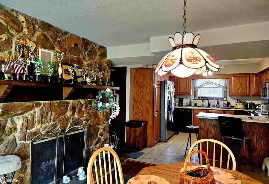 813 Randall Lane, Burlington, IA 52601 - #2