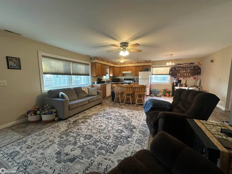 325 27th Street, Unionville, MO 63565 - #2