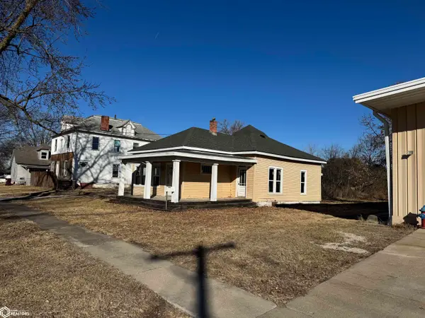 121 2nd Avenue W, Albia, IA 52531