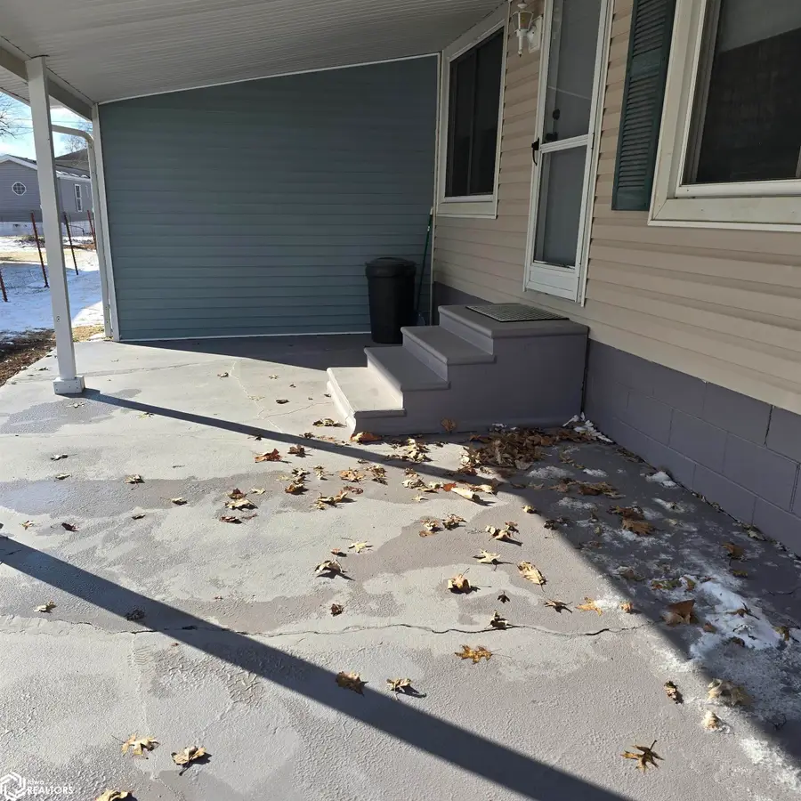 1215 Mabel Street, Oskaloosa, IA 52577 - #2