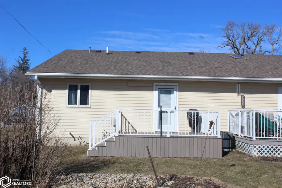 145 W 11th Street, Garner, IA 50438 - #3