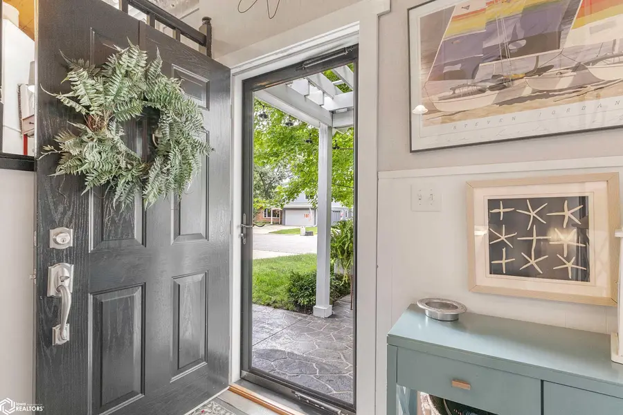 1810 W 7th Avenue, Clear Lake, IA 50428 - #3