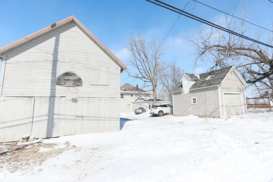 610 5th Street, Gladbrook, IA 50635 - #3