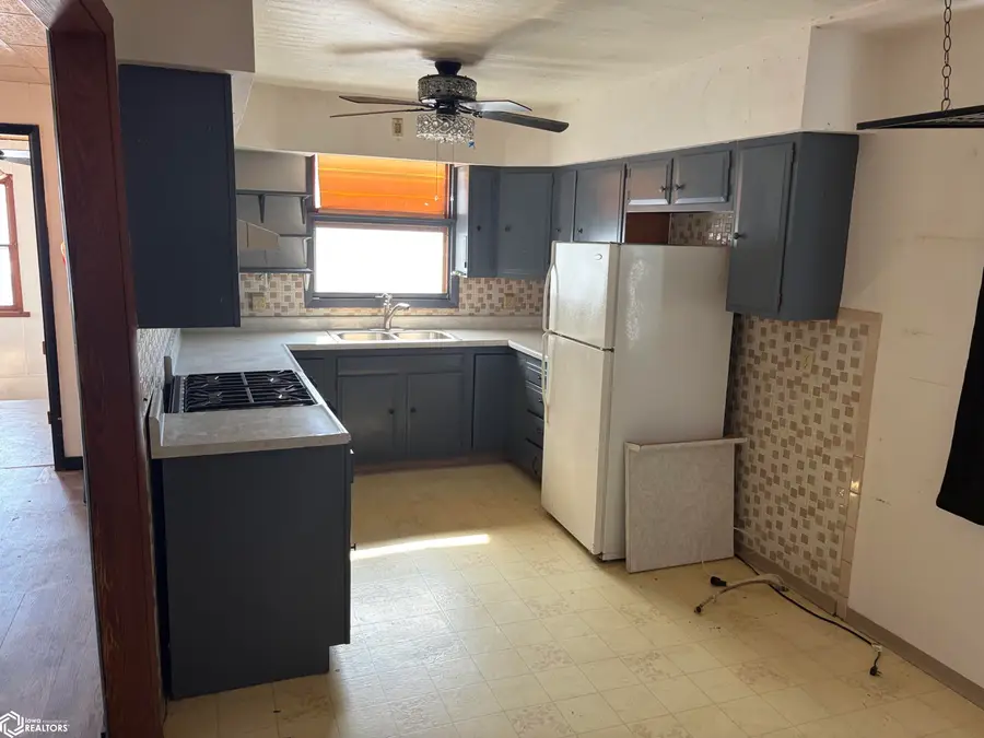 508 E Elm Street, Red Oak, IA 51566 - #2