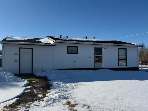 212 N 14th Avenue, Marshalltown, IA 50158