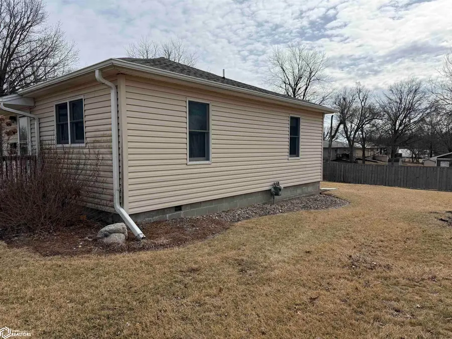 520 E Webster Street, Osceola, IA 50213 - #2