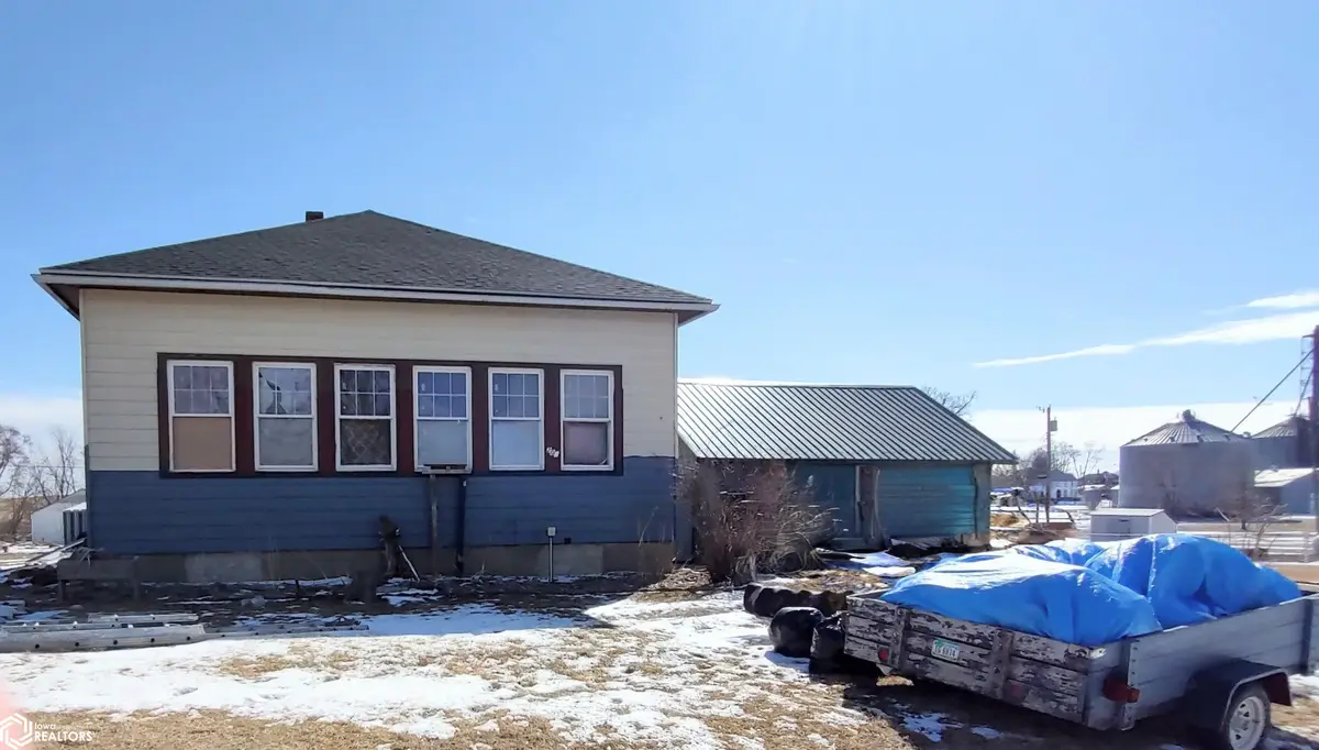 209 Exchange Street, Luzerne, IA 52257 - #1