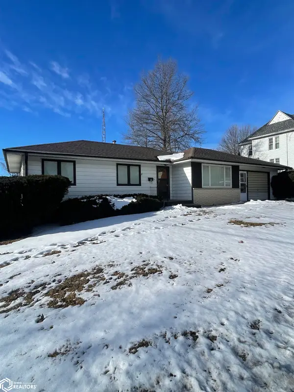 110 E 10th Street, Carroll, IA 51401