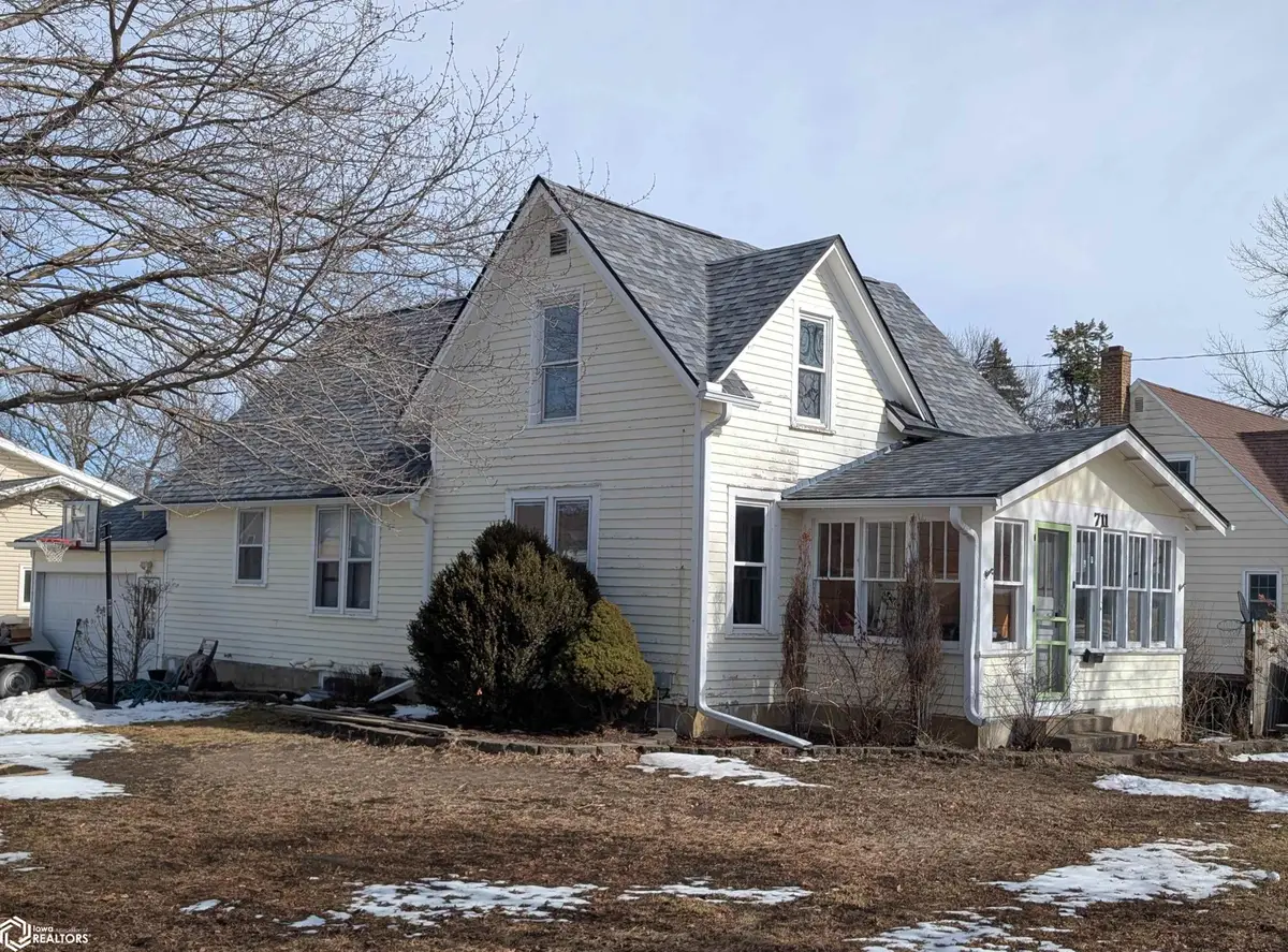 711 4th Ave N, Humboldt, IA 50548 - #1