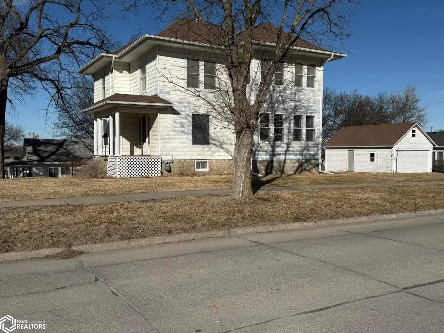 711 E Oak Street, Red Oak, IA 51566 - #2