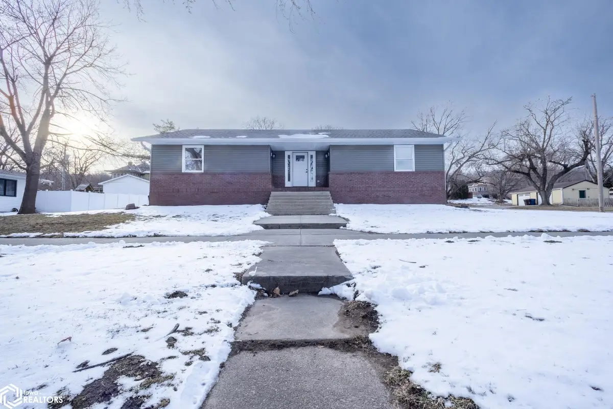 1611 Main Street, Hamburg, IA 51640 - #1