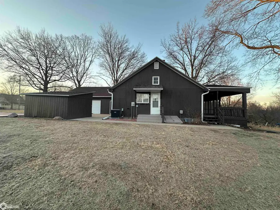 525 N Water Street, Wapello, IA 52653 - #2